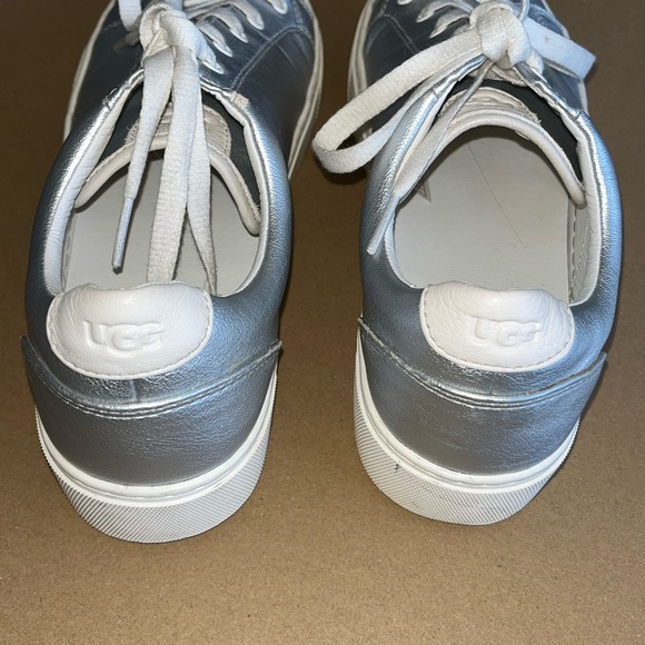 Final Price! UGG Women's Zilo Metallic Silver Sneakers - Picture 7 of 11